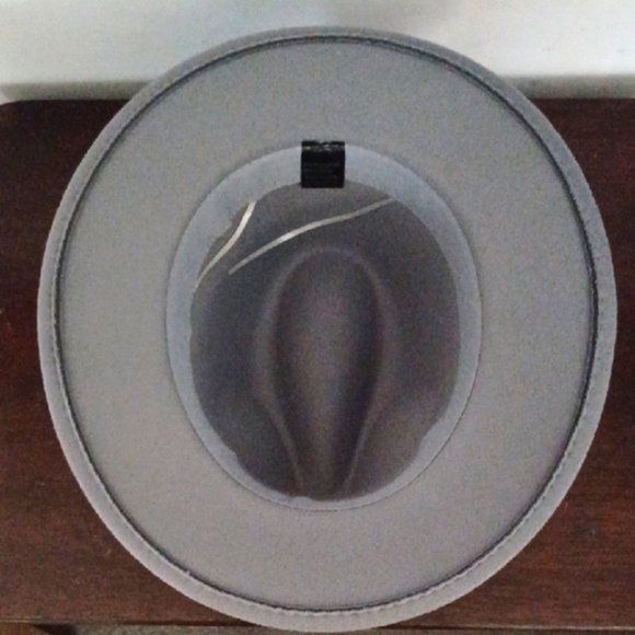 Stylish Gray Fedora Hat - Picture 3 of 5